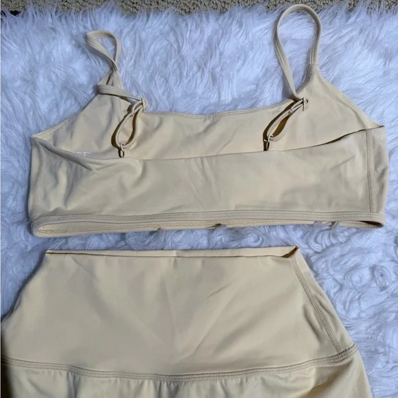 SET Active Butter Yellow Matching Set Airluxe Base Bra Shorts M / L SOLD OUT new - Picture 6 of 16
